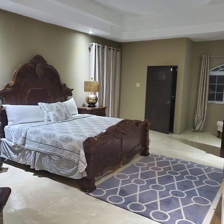 The Palms- Caribbean Estates -10 Minutes From The Beach- Gated Community ポートモア エクステリア 写真